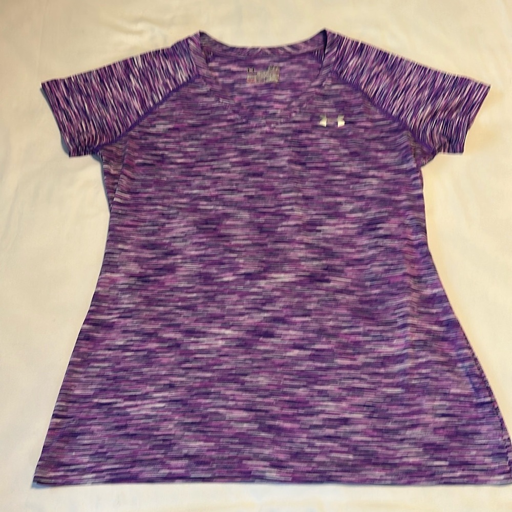 Women’s Under Armour Semi Fitted Heat Gear Tee Size Small